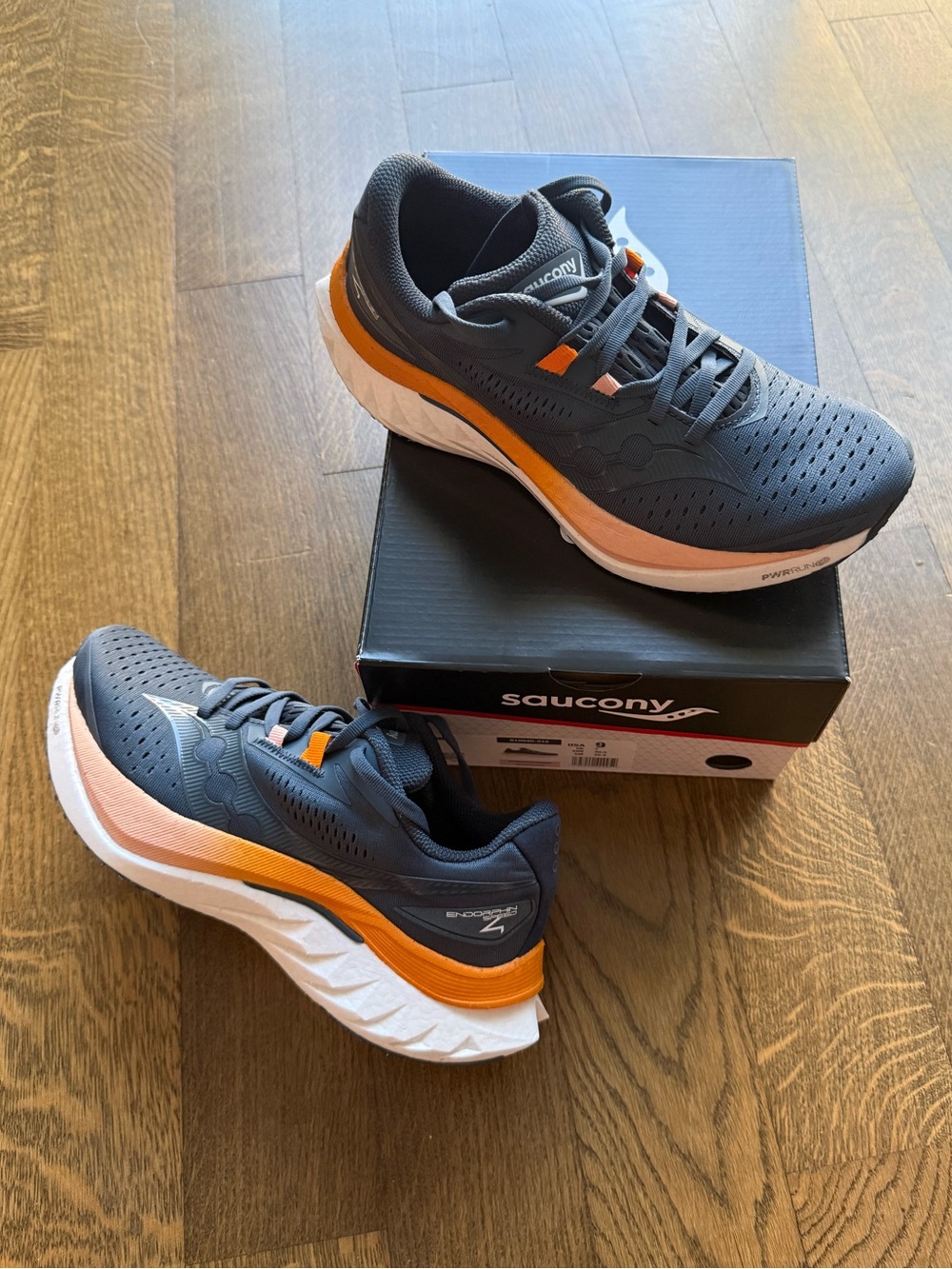 Like new Women’s Saucony Endorphin Speed 4